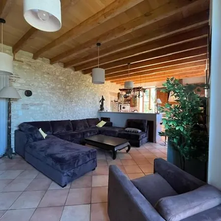 Al Bioule - Maison Climatisee Avec Piscine * Penne-d'Agenais